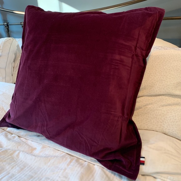 tommy hilfiger euro pillow